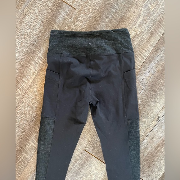 Prana Leggings with Stirrups Black/Charcoal XS EUC - Picture 7 of 8